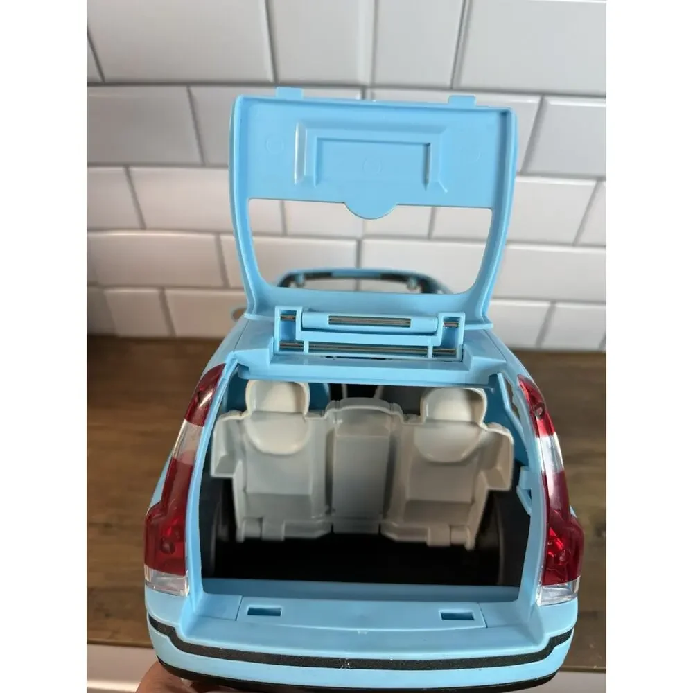 2003 Mattel Barbie Happy Family Blue Volvo Station Wagon-Vintage